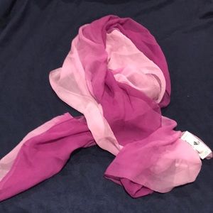 NWT 100% silk ombré pashmina by Gaynor scarf